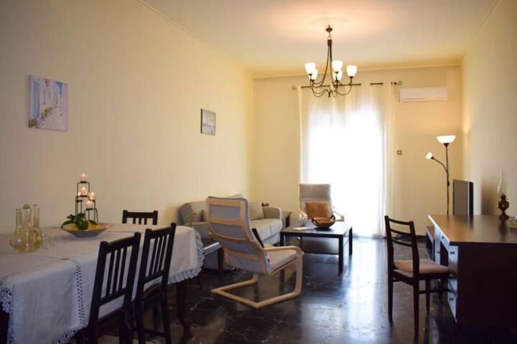 Marble Cool 2-Bedroom Down Town Yard House Kíszamosz Kültér fotó